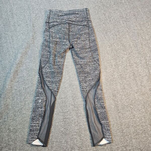 Lululemon Leggings Size 4 Black White Perfect 7/8 Tight Air Time Luxtreme